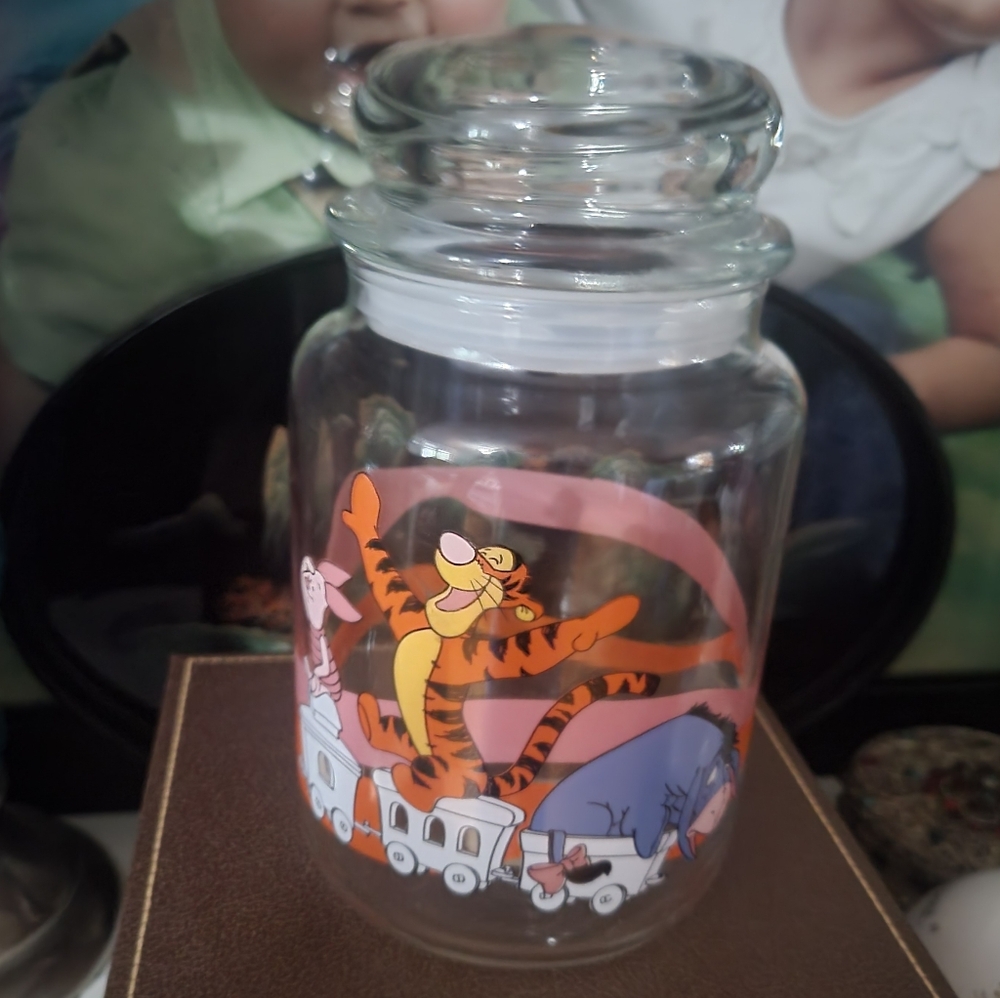 Anchor Hocking & Disney Winnie The Pooh Friends Jar